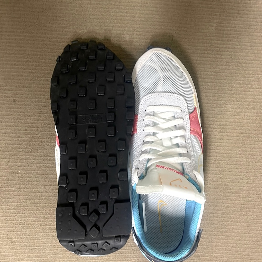 NIKE N. 354 👟‼️BRAND NEW‼️ Men sz.8.5 / Women 10
